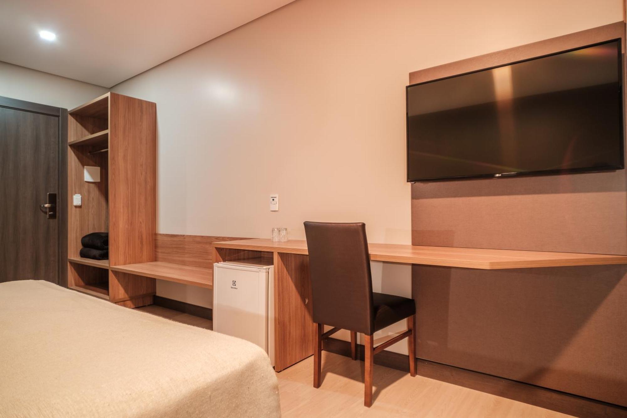 Bello Hotel Toledo  Kültér fotó