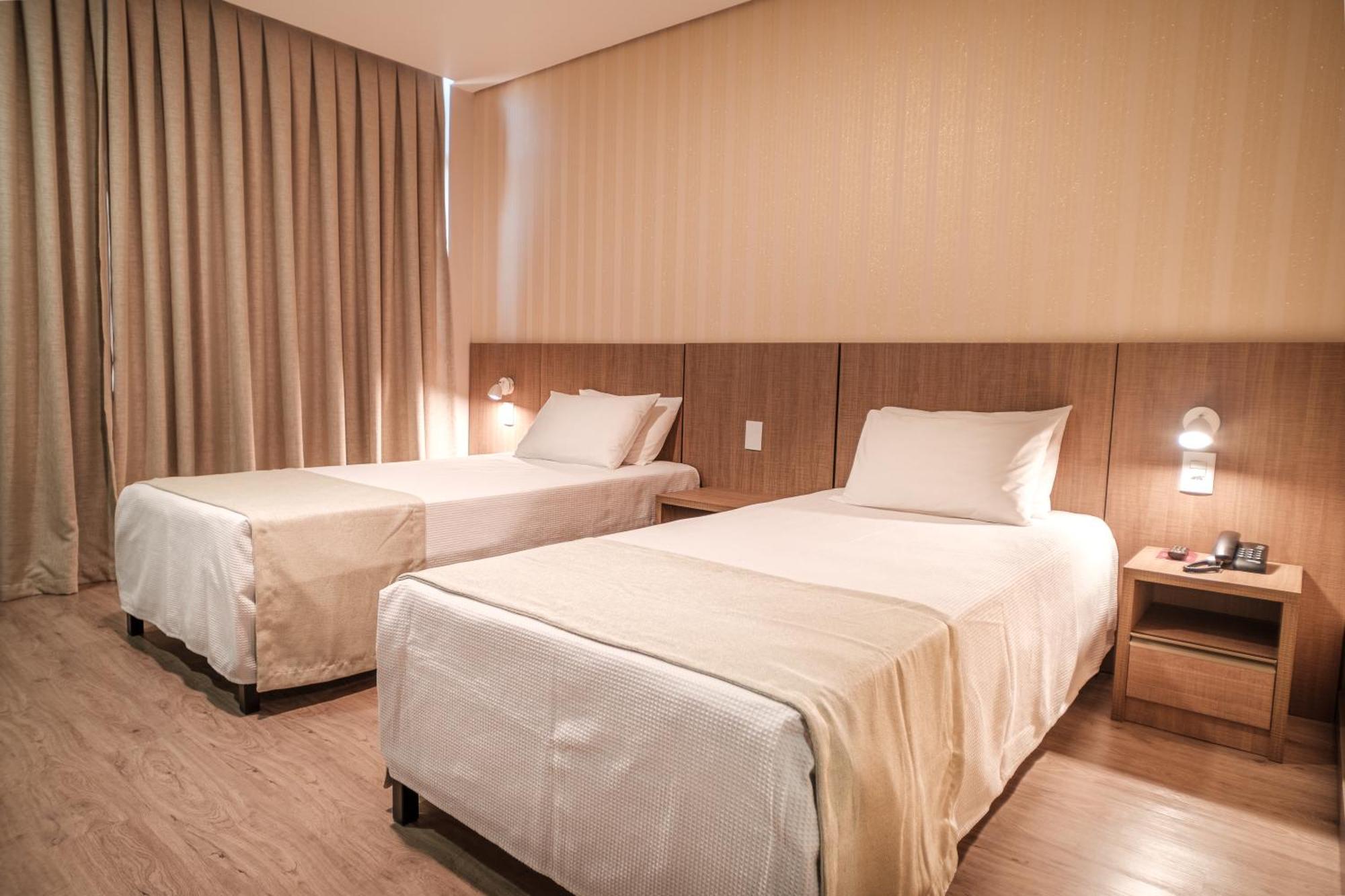 Bello Hotel Toledo  Kültér fotó