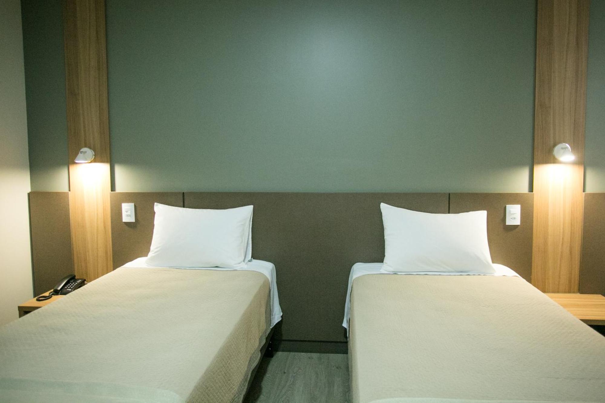 Bello Hotel Toledo  Kültér fotó