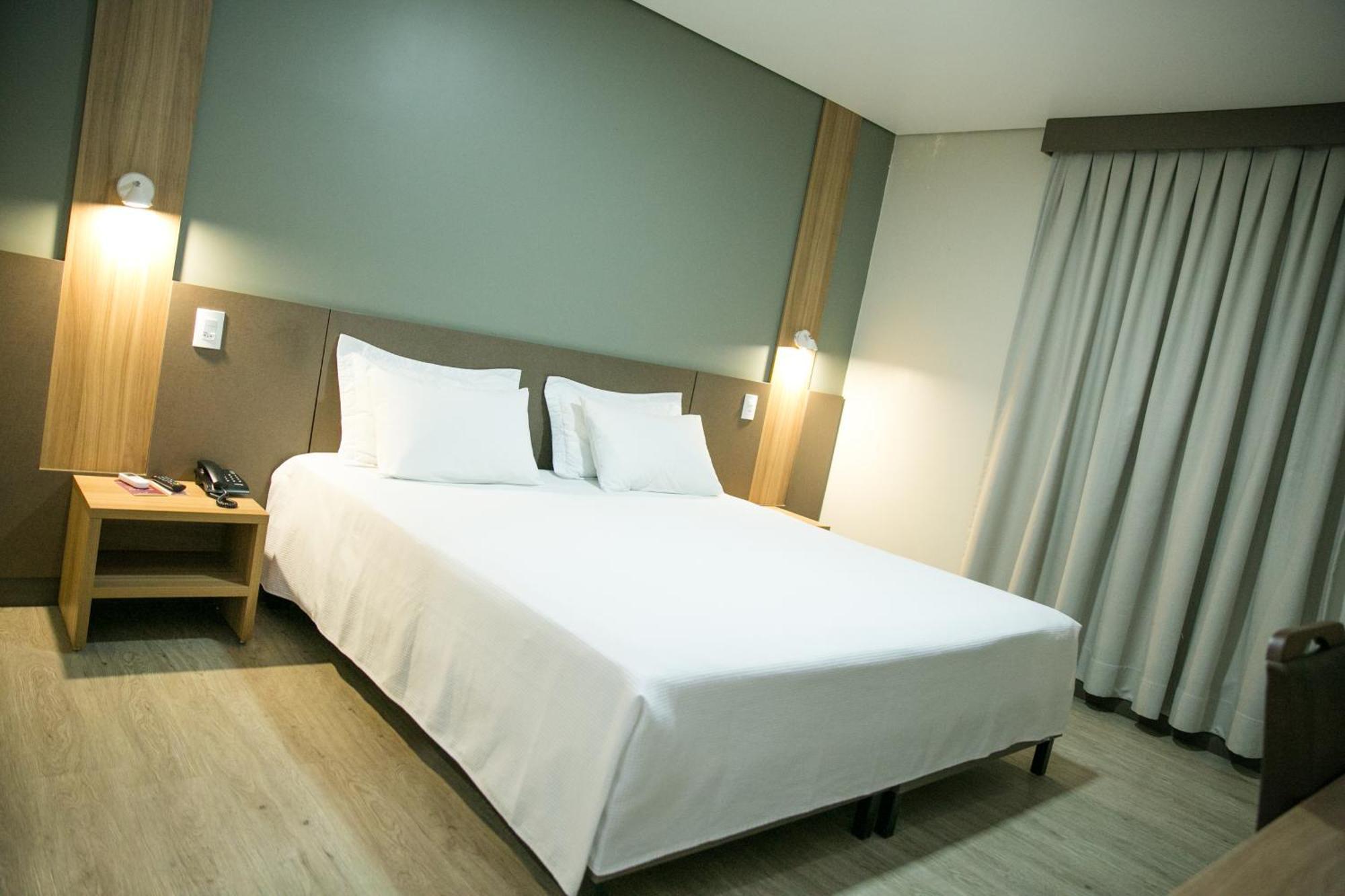 Bello Hotel Toledo  Kültér fotó
