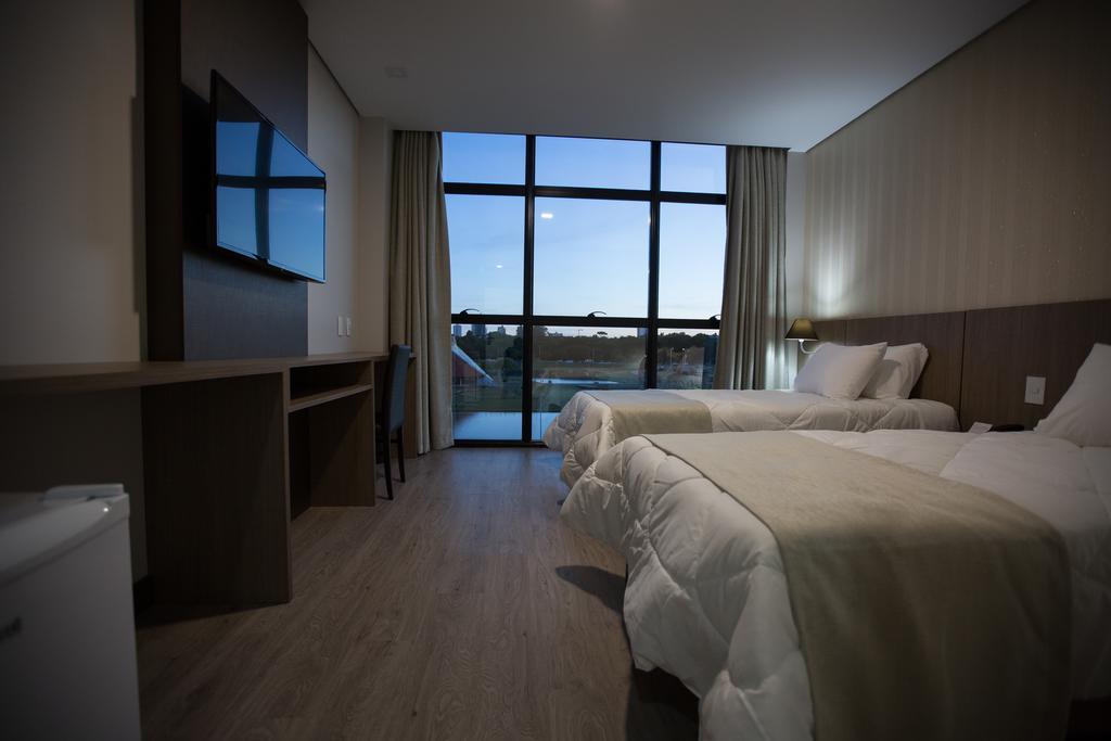 Bello Hotel Toledo  Kültér fotó