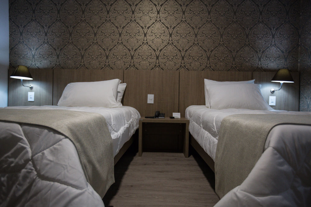 Bello Hotel Toledo  Kültér fotó